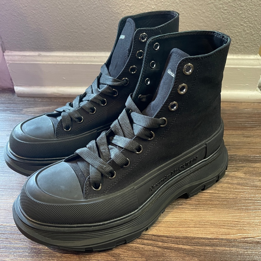 Alexander McQueen Tread Slick Boots MEN